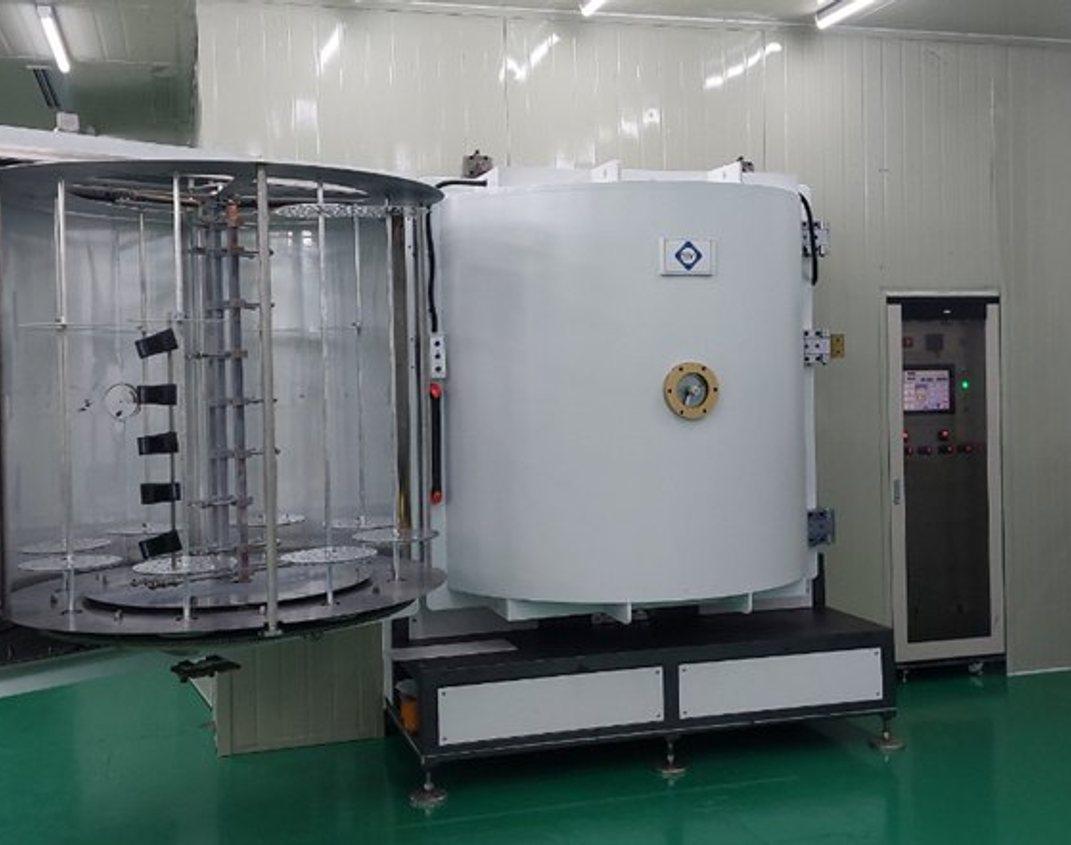 Vacuum metalizing equipment at PL Technology